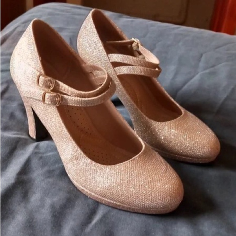 H&M Glittering Beige Heels
